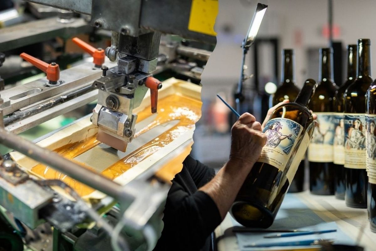 Screen Printing vs. Etching comparing bottle decorating methods