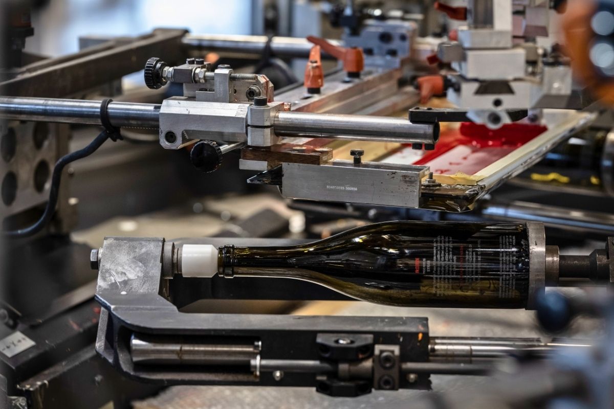 Screen Printing on Glass Bottles Process Durability and Design Options featured image