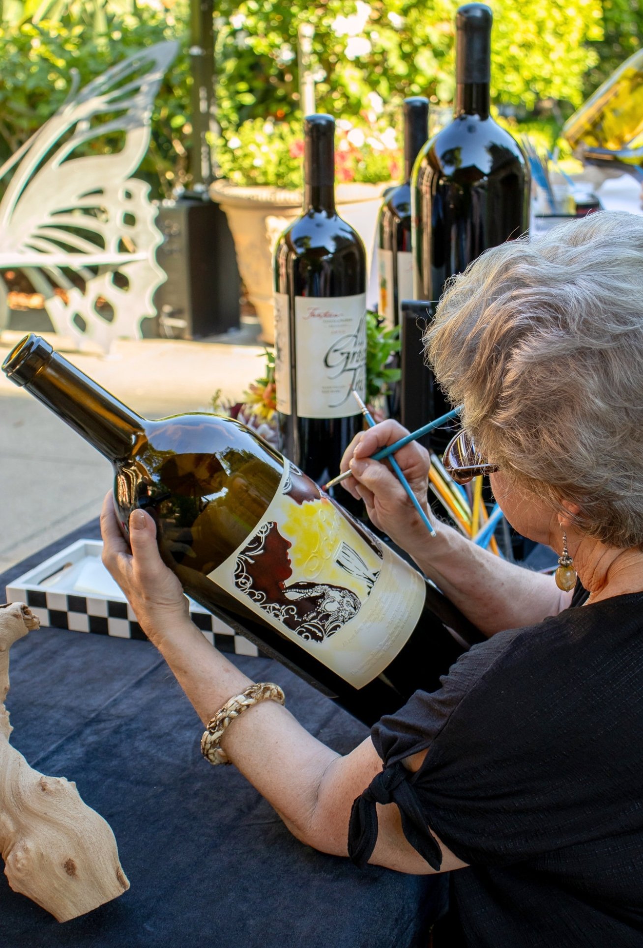 live painting during Fantesca wine event